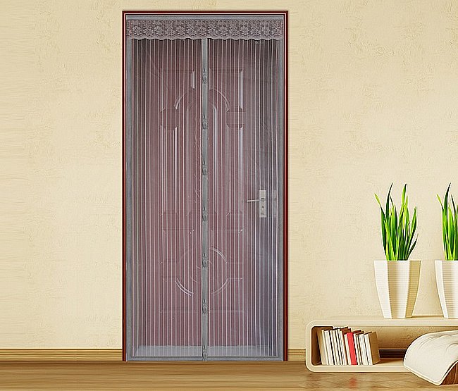 וילון-רשת מגנטי לדלת נגד יתושים