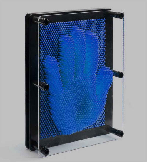 משחק סיכות תלת מימדי