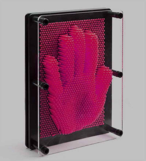 משחק סיכות תלת מימדי