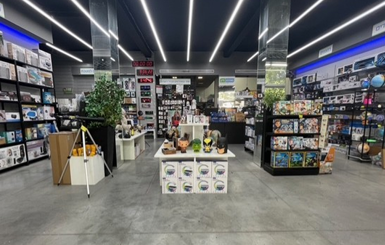 טבעת רינג תאורה RGB צבעונית עם חצובה קוטר 33 סמ