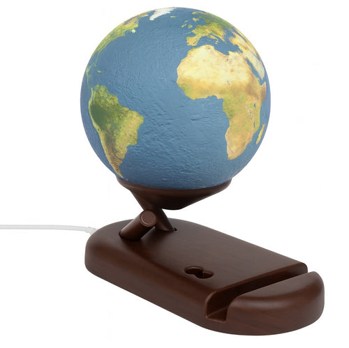 stand-with-globe-and-bt-speaker2