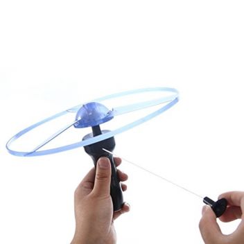 צלחת מעופפת עם תאורת לד