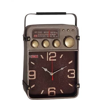 שעון שולחני בעיצוב רדיו רטרו