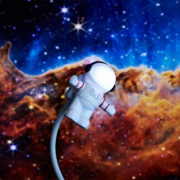 מנורת USB איש חלל Starman לחדר ילדים