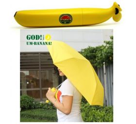 מטריה מתקפלת לעיצוב בננה