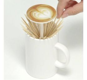 מתקן לקיסמים בעיצוב כוס קפה